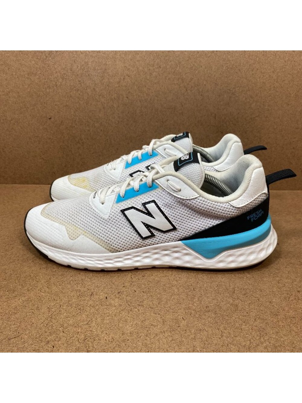 New Balance Mens Fresh Foam 515 V2 White & Blue Sneakers Size 11 Fresh Foam